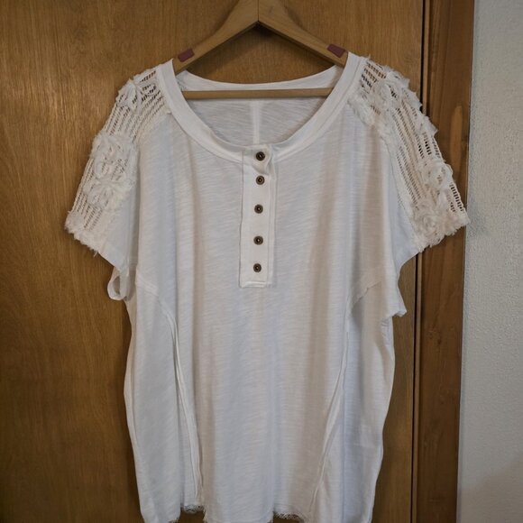 Bohemela Henley Short Sleeve Top Applique Womens XL White NWOT - Picture 3 of 6